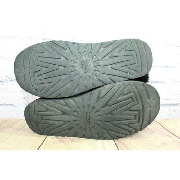 UGG Shoes S/N 5803 Bailey Button II Pull On Shearling Lined Suede Boots Size 7 - Picture 9 of 9